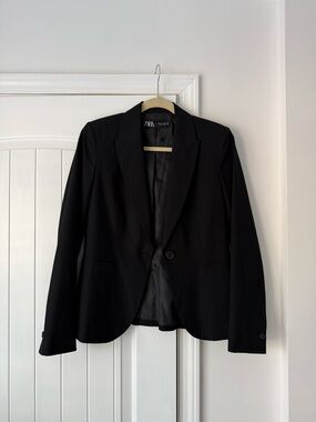 Zara Black Single-Button Tailored Blazer